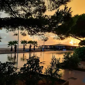 https://seaview.in-sardinia.net