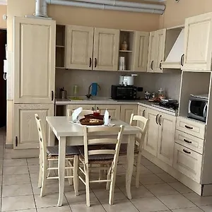 https://casa-mimi-arsago-seprio.it-lombardy.com