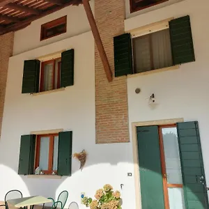 https://casa-della-casalserugo.hotelinveneto.com